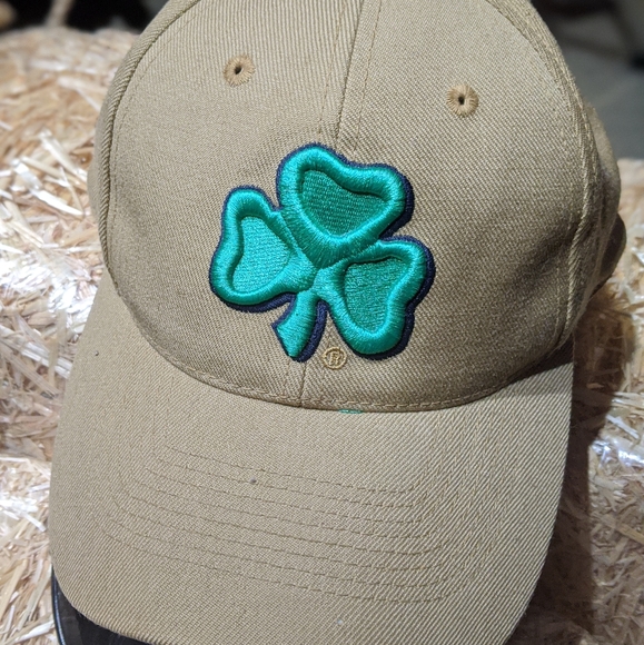 Notre Dame U Unisex Clover Cap - Picture 5 of 8